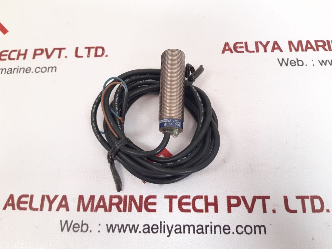 Telemecanique xs1m18ma250 proximity switch sensor - Image 2