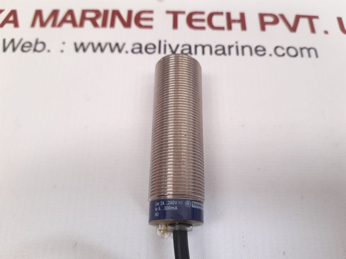 Telemecanique xs1m18ma250 proximity switch sensor - Image 5