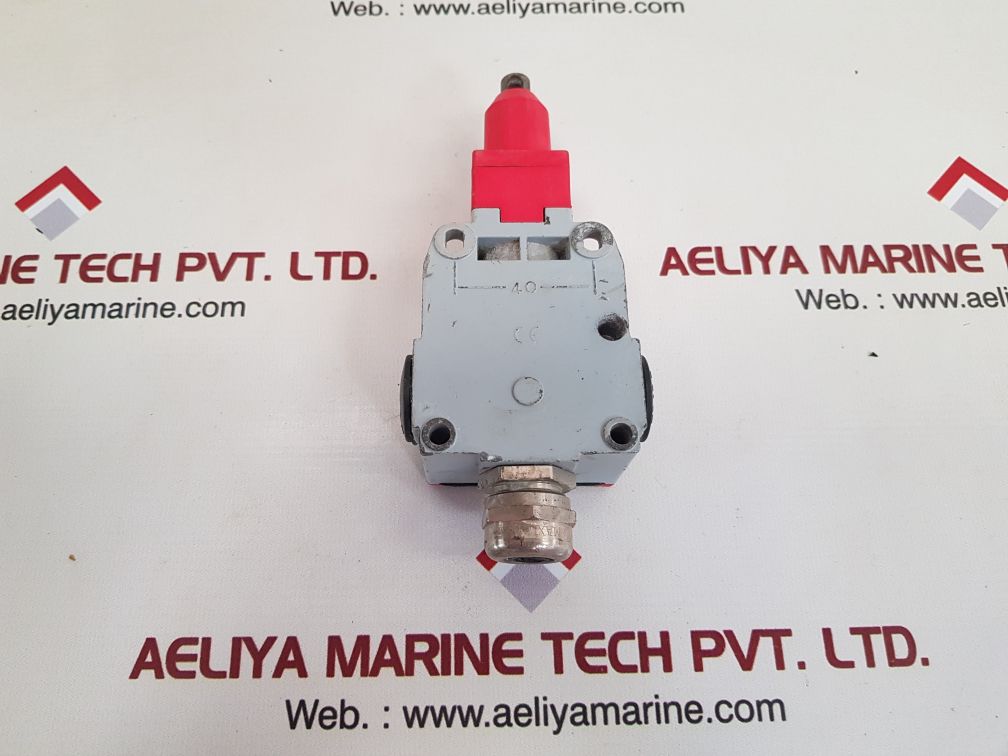 Comepi scm1k97x11 limit switch Used - Image 2