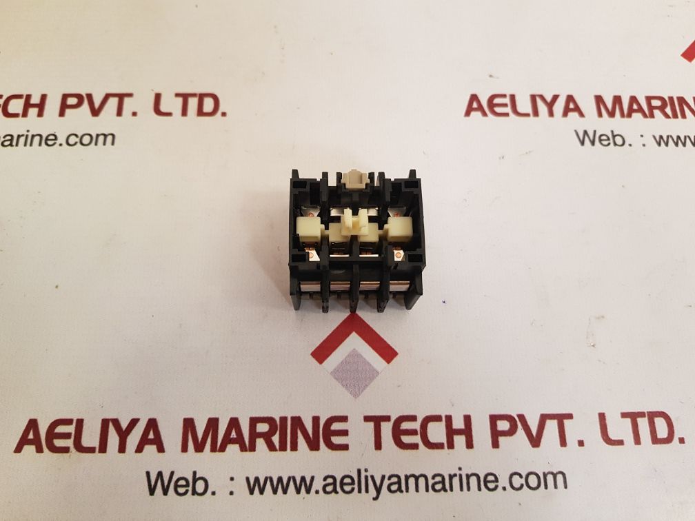 Mitsubishi electric ua-ax 422 auxiliary contact block - Image 3