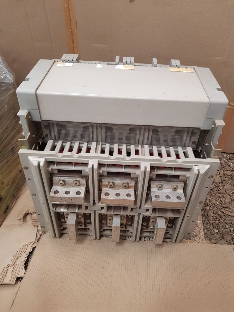 Merlin Gerin Nw12 N1 1250a Circuit Breaker 1000v - Image 4