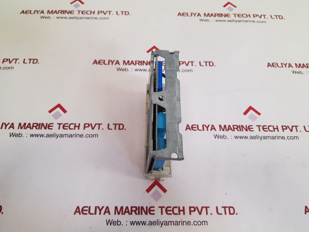 Schneider tsxdmz28dr plc module pv: 02 rl: 02 - Image 3