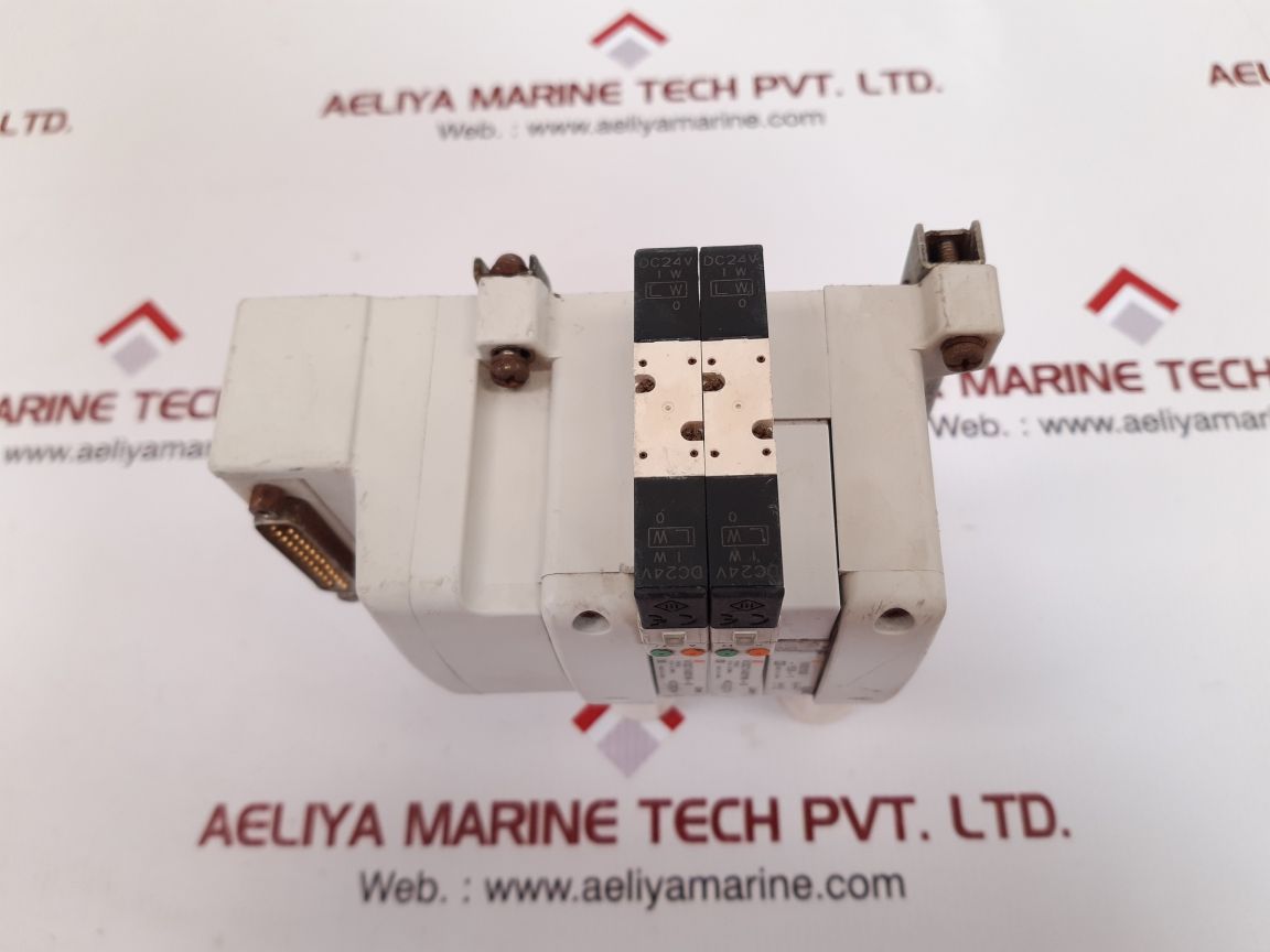 Smc vv5qc1-q1m100 solenoid valve - Image 4