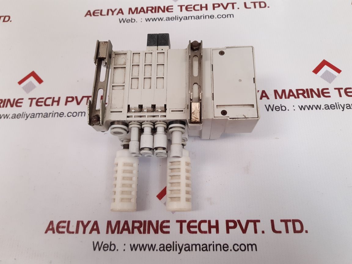 Smc vv5qc1-q1m100 solenoid valve - Image 5