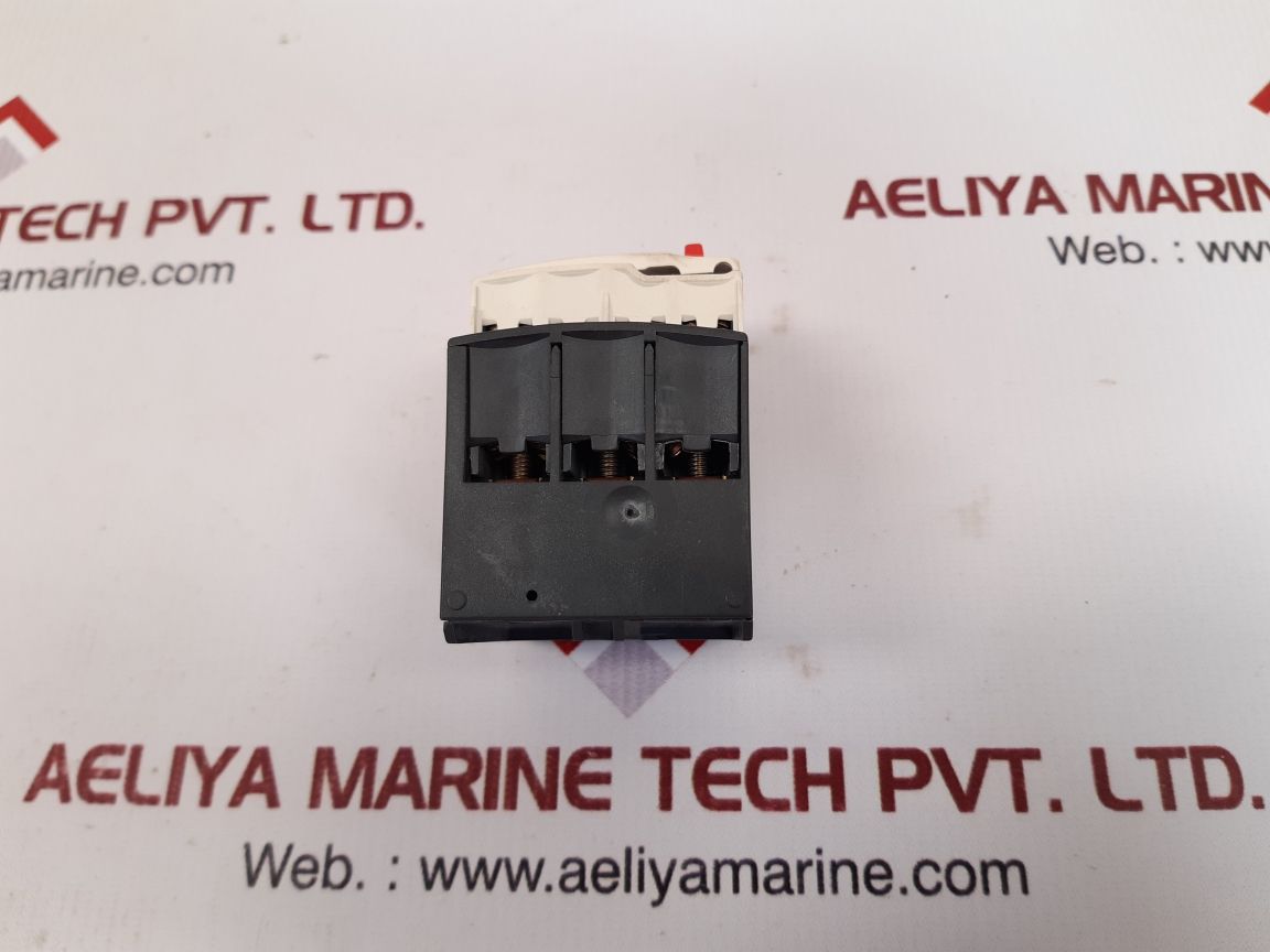 Telemecanique / Schneider lrd 10 thermal overload relay 034679 - Image 8