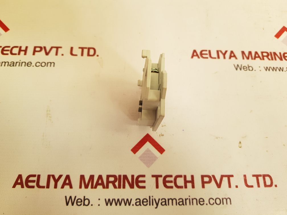 Eaton cutler-hammer c320kgs1 auxiliary contact - Image 4