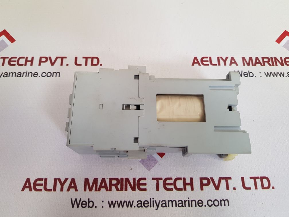 Allen-bradley 100-c30Z*00 Series B Contactor 45 Amps 600V Ac - Image 5