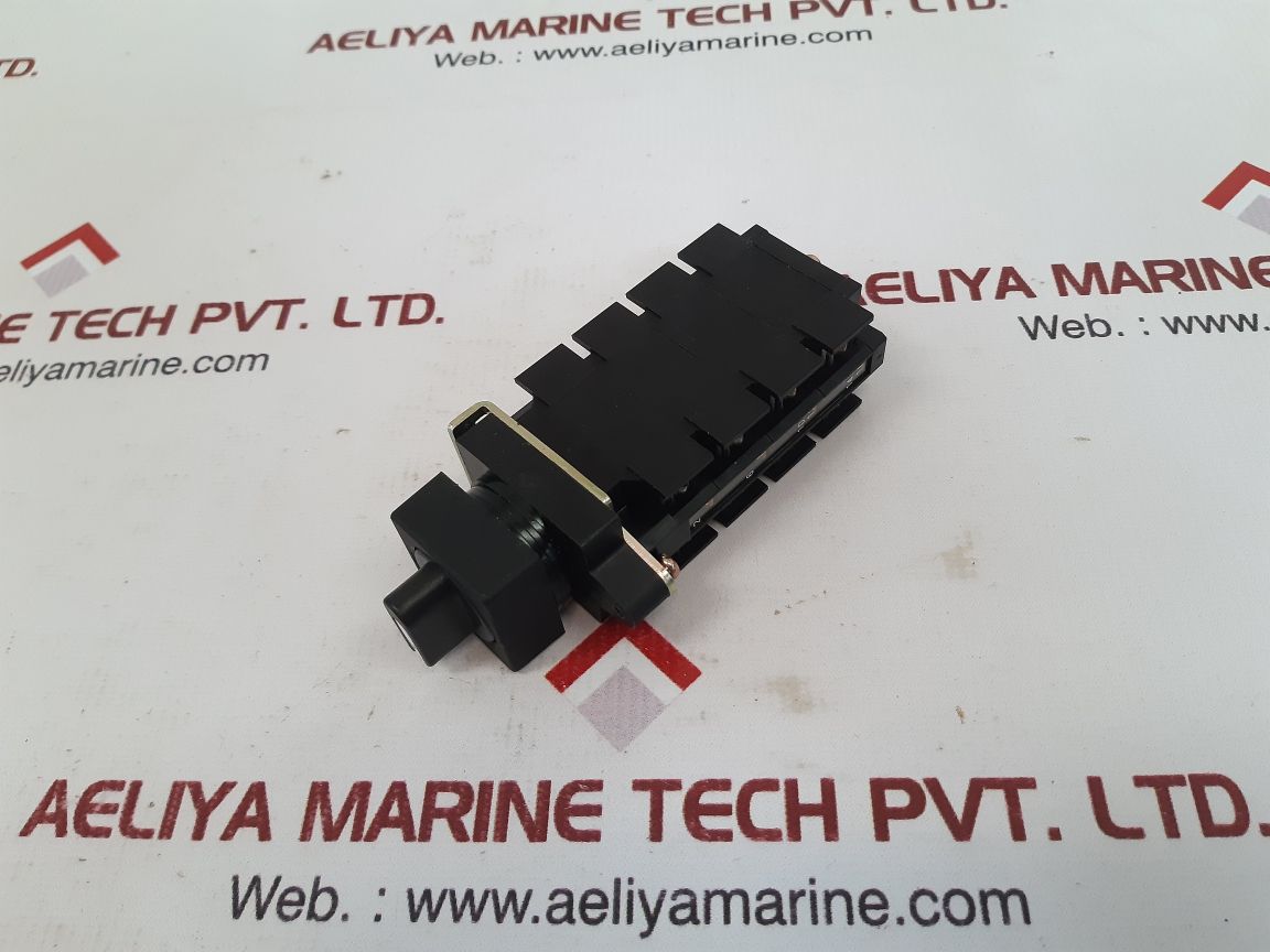 Fuji Electric Ak22-1Mc2Ypb Cam Switch 75A 600V - Image 8