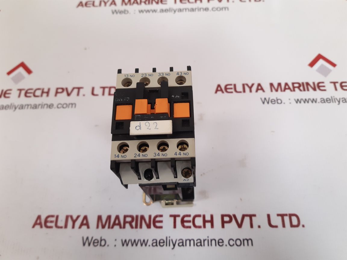 Telemecanique Ca3 Dn40Bd Coil Control Relay 023450 24V - Image 3