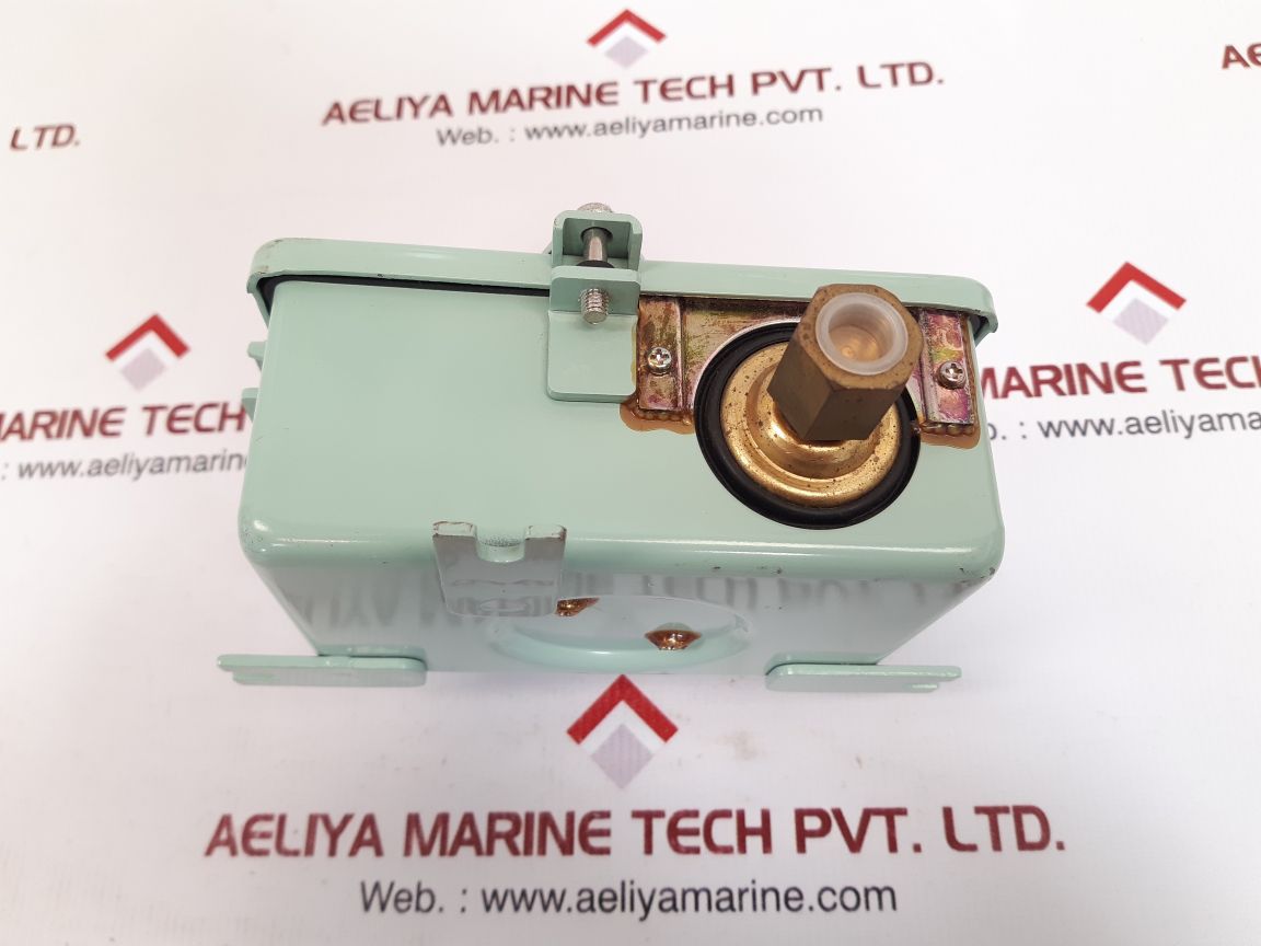 Saginomiya Yns-c106Wgq Pressure Control Switch 1.5 Mpa - Image 5