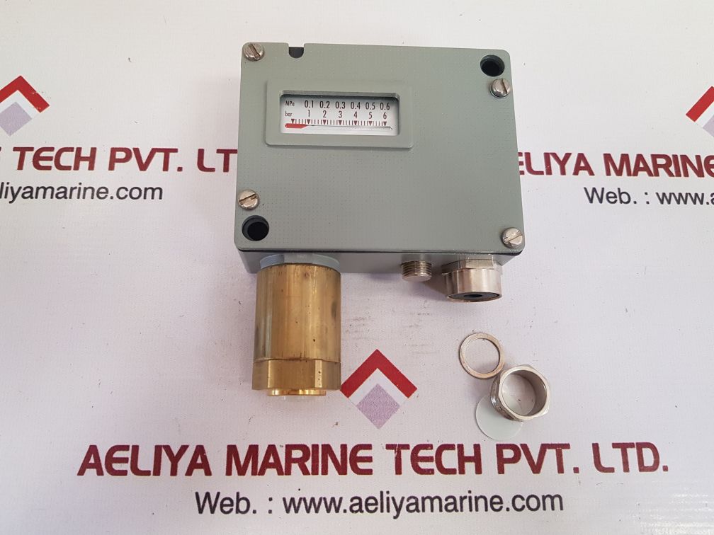 Trafag 940.2377.903 pressure switch 0...6 bar - Image 2