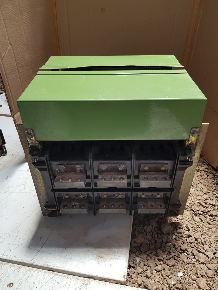 Merlin Gerin Masterpact Mp20 H2 Circuit Breaker 3-pole 2000A 600V 50/60Hz - Image 4