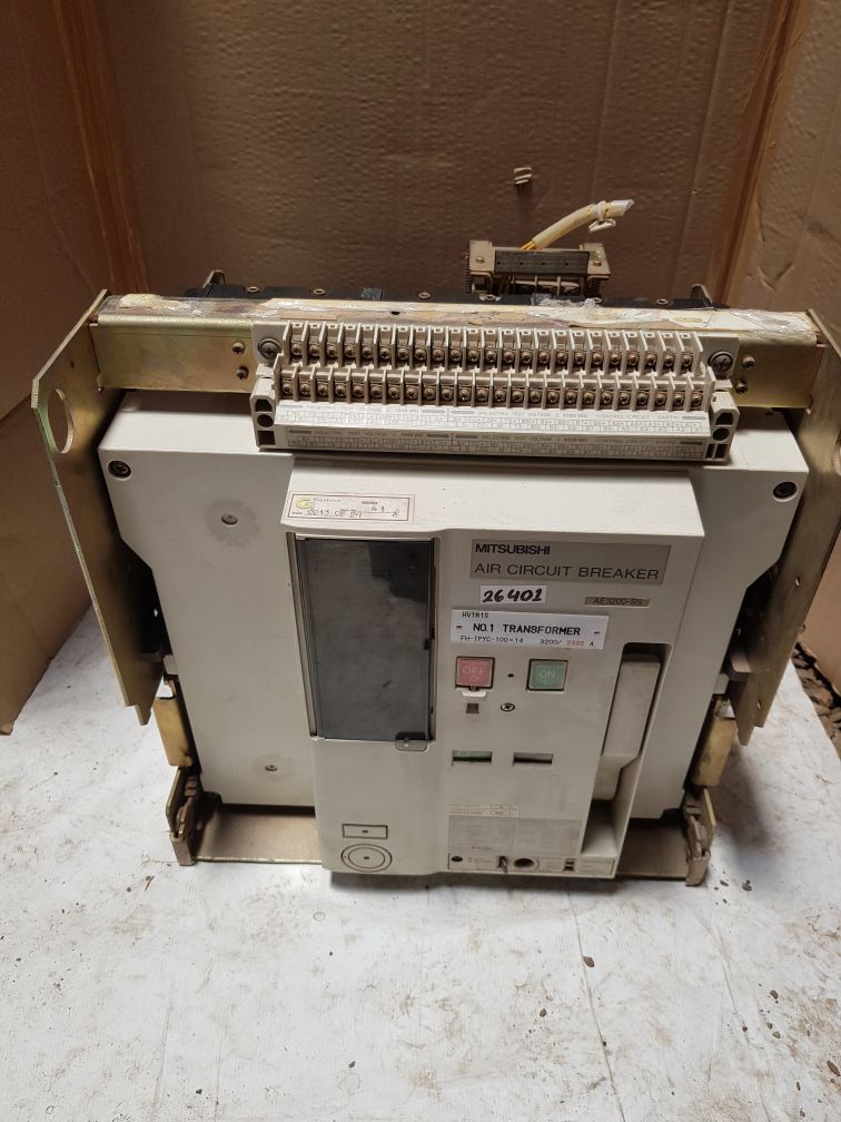 Mitsubishi Ae3200-ss Low Voltage Air Circuit Breaker 3 Pole 3200A 1000Vac