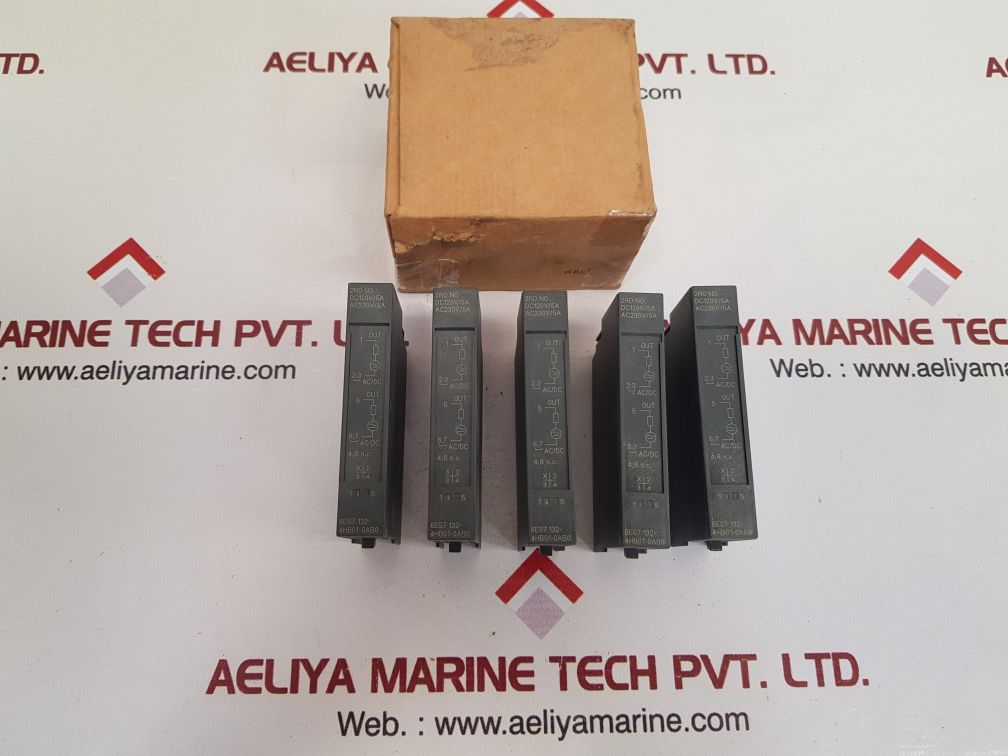Siemens 6Es7 132-4Hb01-0Ab0 Output Module 5A 24Vdc