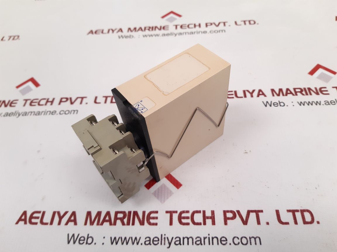 Electromatic Sa 105 220 Delay On Operate With Idec Sr3P-05U Base 0.8-18 Sec - Image 4