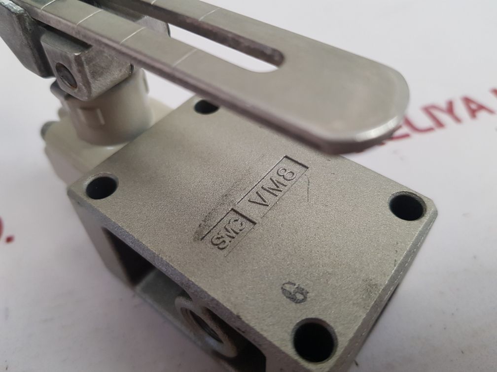 Smc Vm830-01-13 Machine Control Valve - Image 8