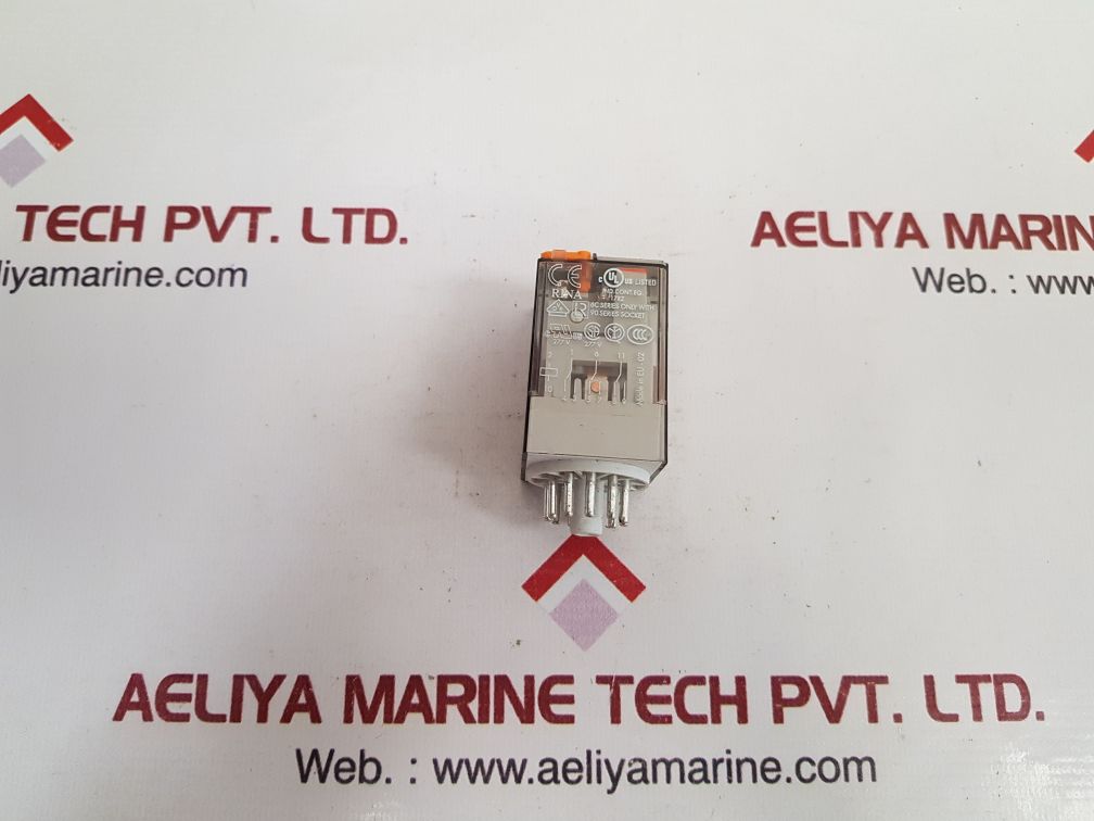 Finder 60.13.8.110.0040 Relay 10A 250V - Image 3