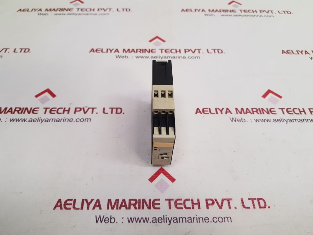 Telemecanique Re4 Tl11Bu Time Delay Relay 0.05S -300H 50/60 Hz - Image 2