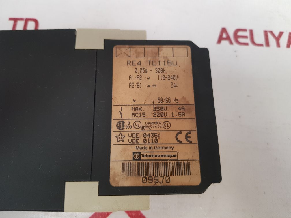 Telemecanique Re4 Tl11Bu Time Delay Relay 0.05S -300H 50/60 Hz - Image 6