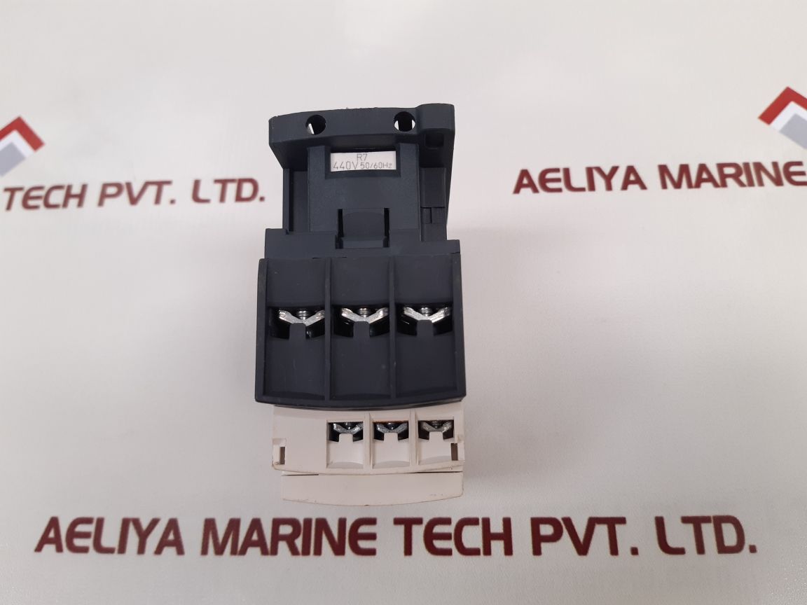Schneider Electric Lc1D32 Contactor - Image 4
