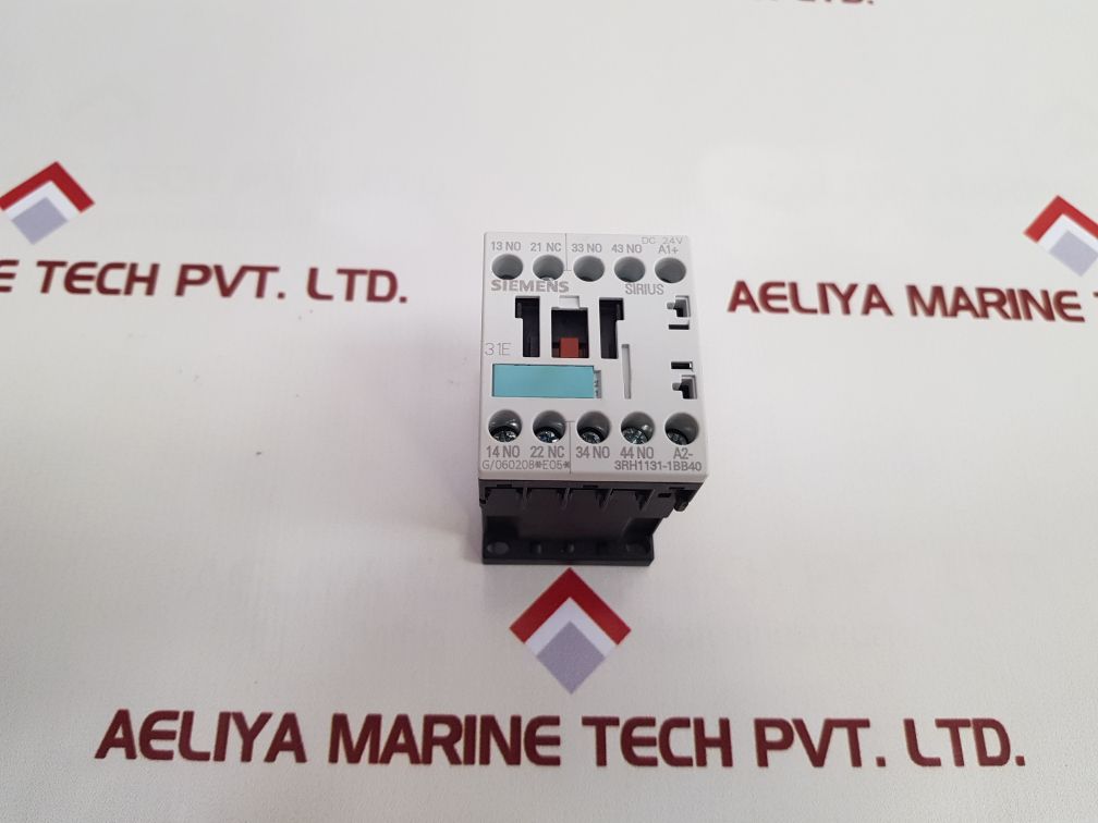 Siemens Sirius 3Rh1131-1Bb40 Auxiliary Contactor 10A 600V Ac - Image 2