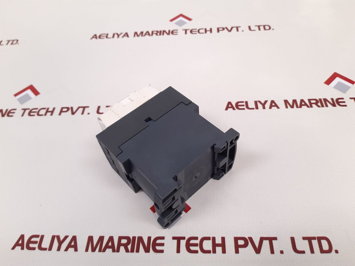 Telemecanique/Schneider Lc1D09Bd Contactor - Image 6