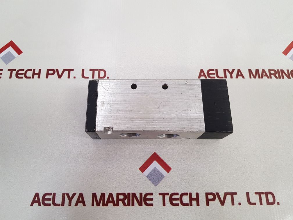 Sns Pneumatic 4A410-15 Solenoid Valve Used - Image 3