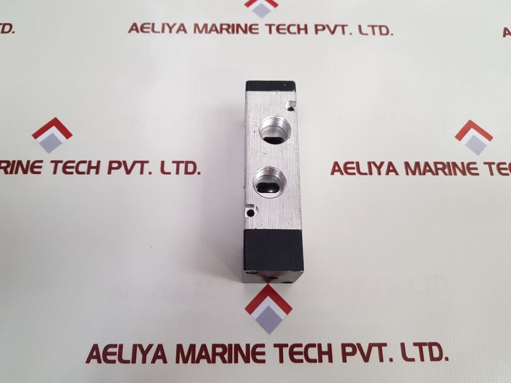 Sns Pneumatic 4A410-15 Solenoid Valve Used - Image 4