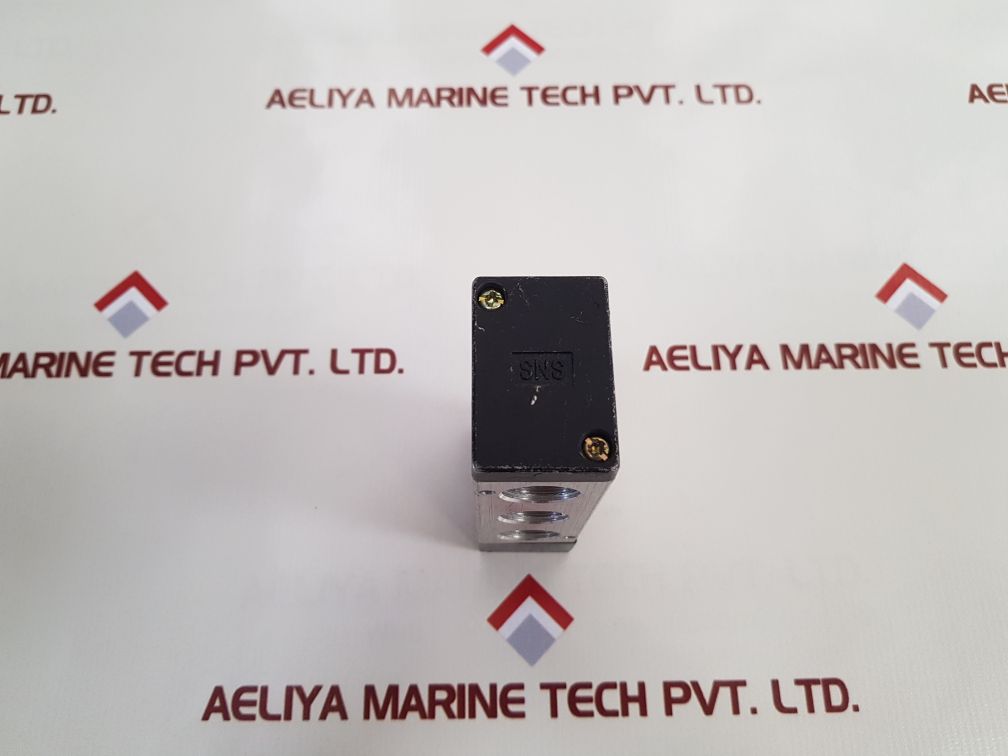 Sns Pneumatic 4A410-15 Solenoid Valve Used - Image 5