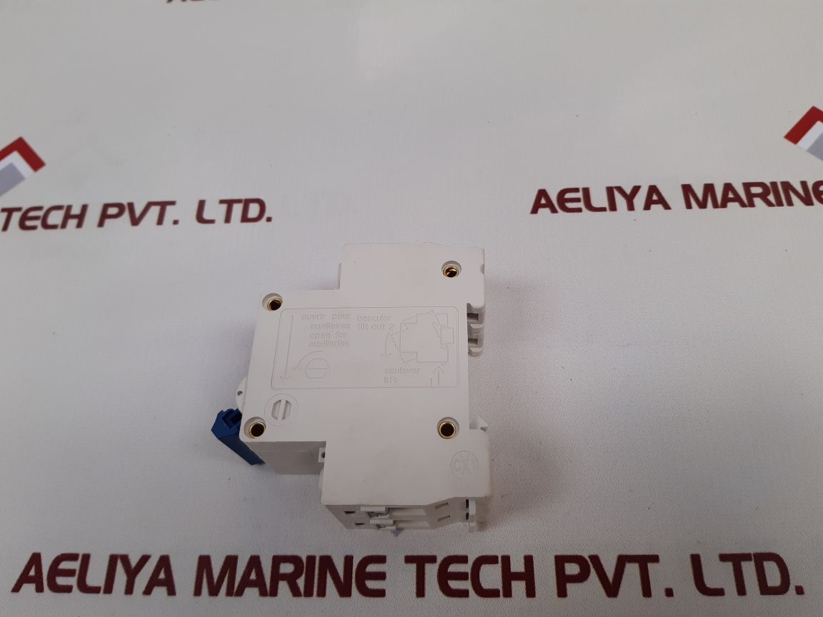 Dz47-63 B32 Circuit Breaker 400V~ - Image 5