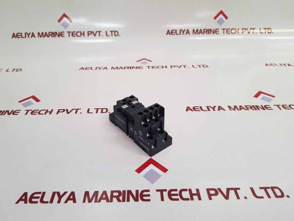 Telemecanique / Schneider Electric Rxze2M114 Relay Socket - Image 6