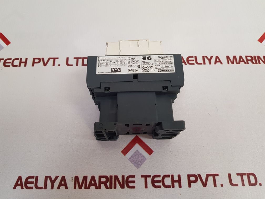 Schneider Electric/Telemecanique Lc1D32 Relay Contactor 50A 690V 50/60Hz - Image 3