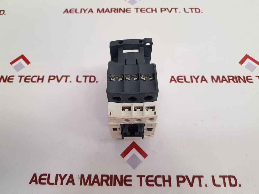 Schneider Electric/Telemecanique Lc1D32 Relay Contactor 50A 690V 50/60Hz - Image 4