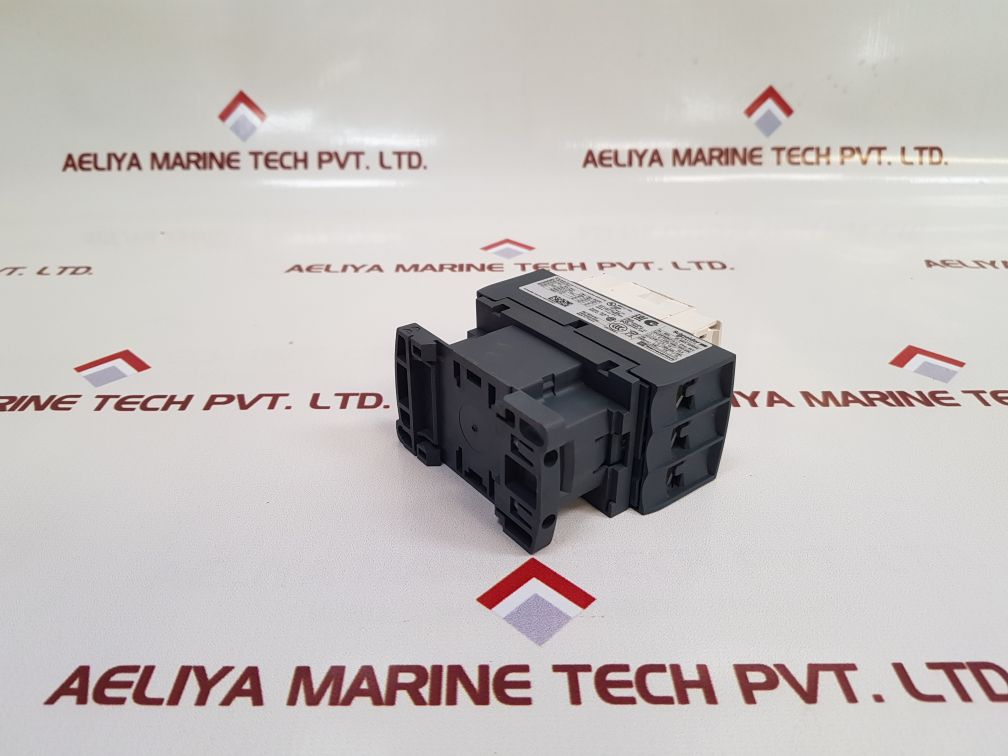 Schneider Electric/Telemecanique Lc1D32 Relay Contactor 50A 690V 50/60Hz - Image 5