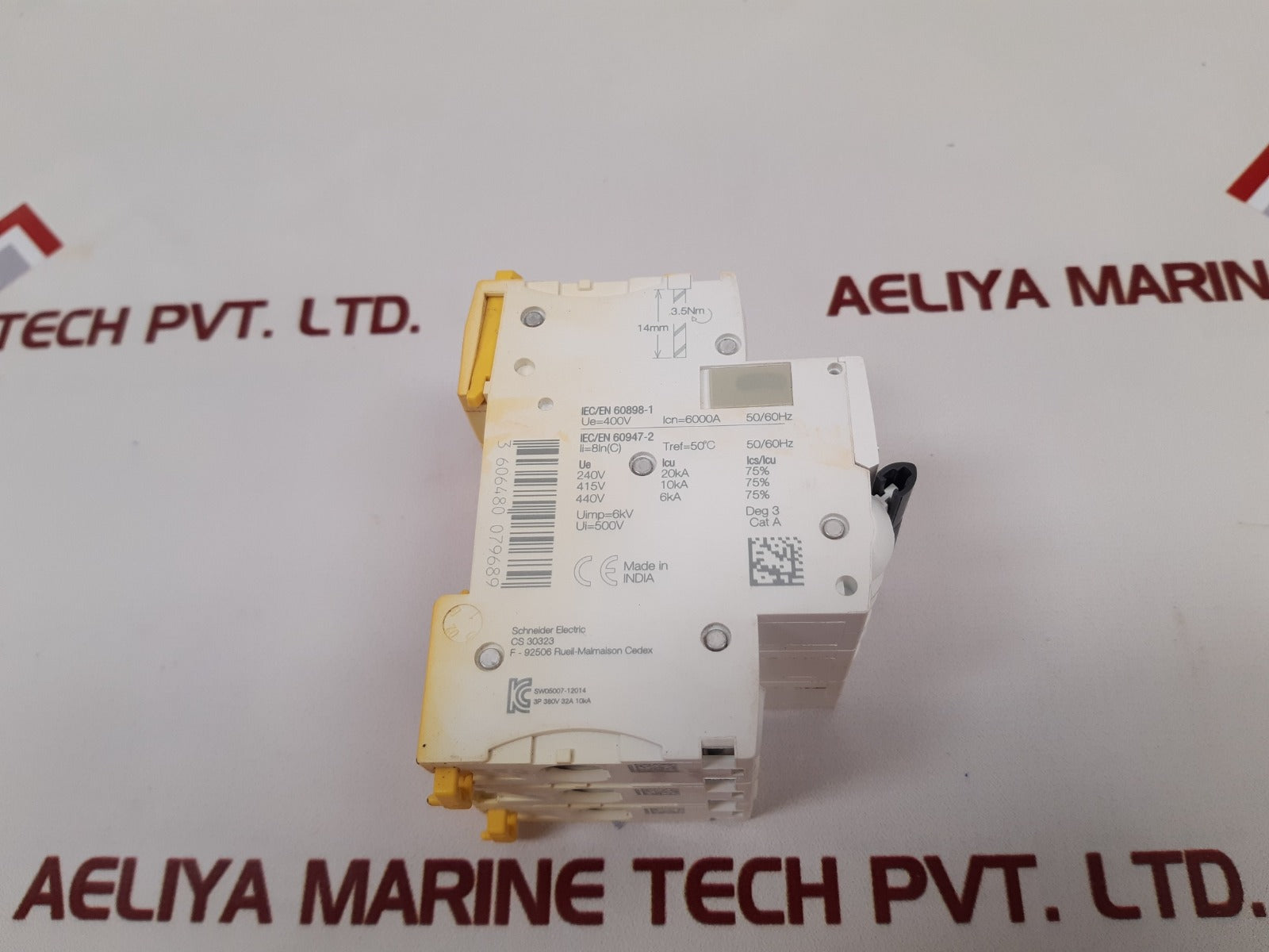 Schneider Electric Ic60N C 32A Circuit Breaker - Image 3