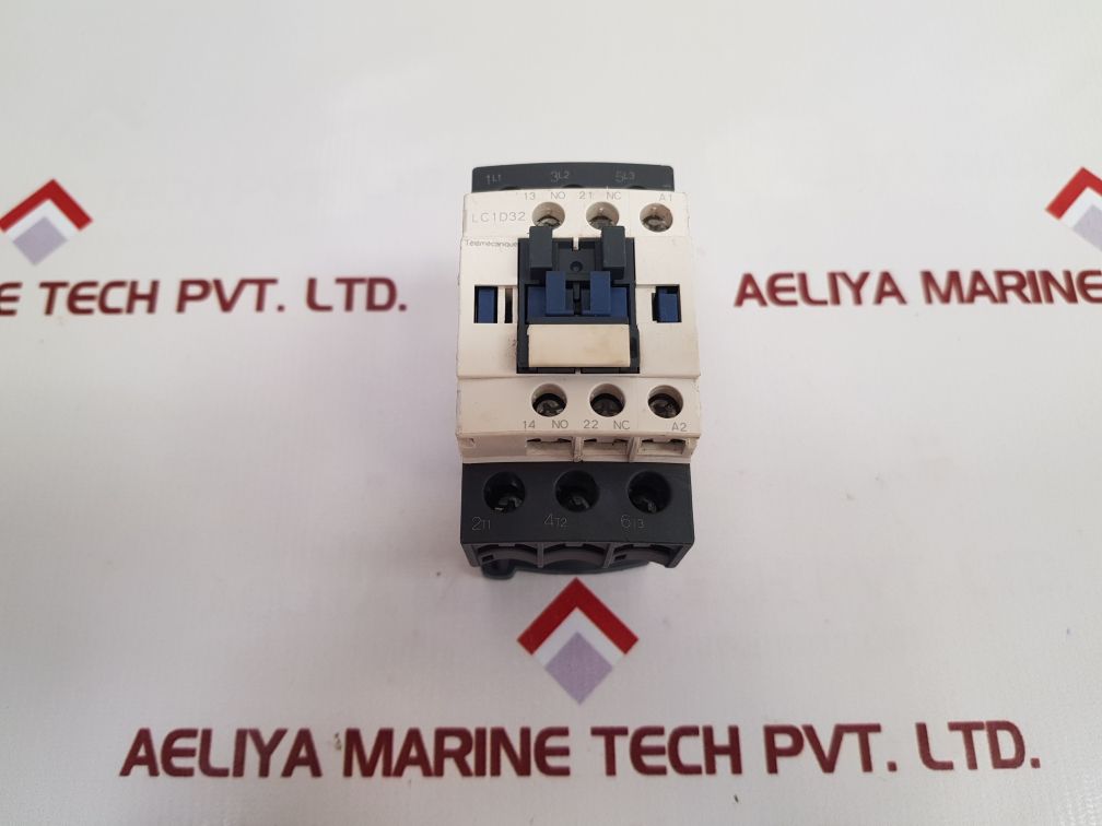 Telemecanique/Schneider Electric Lc1D32 Contactor Used