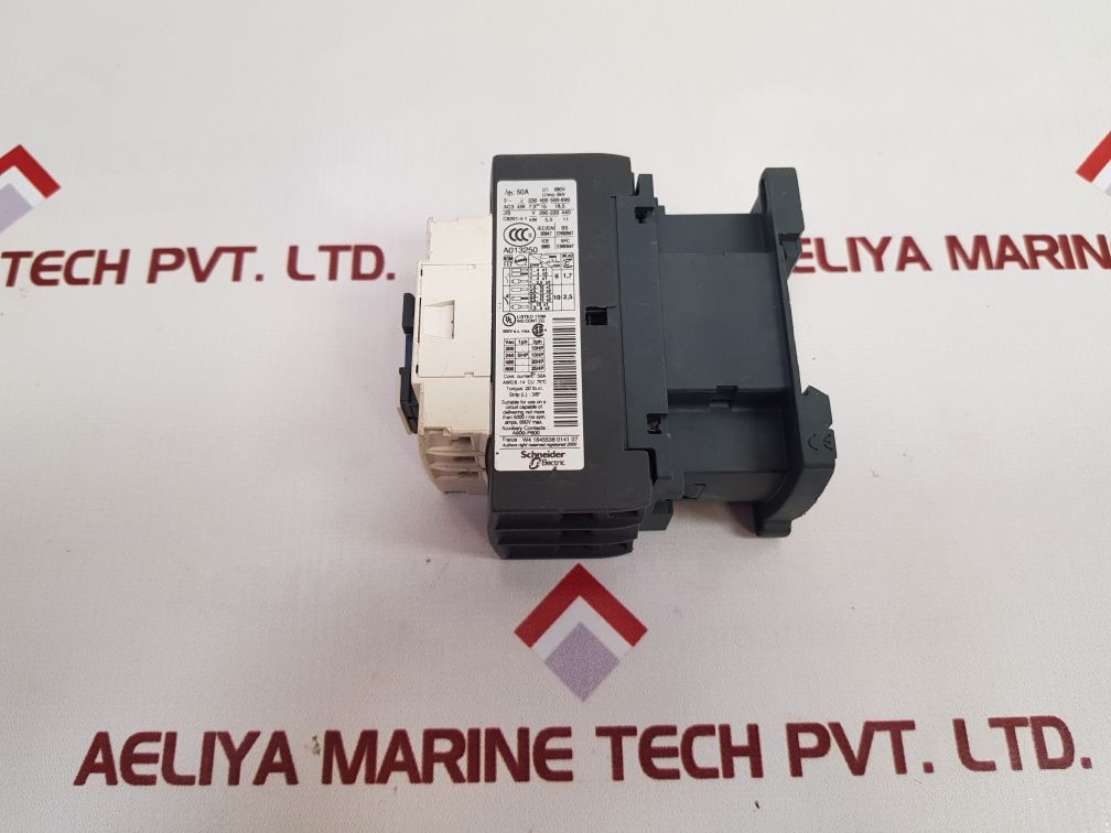 Telemecanique/Schneider Electric Lc1D32 Contactor Used - Image 3