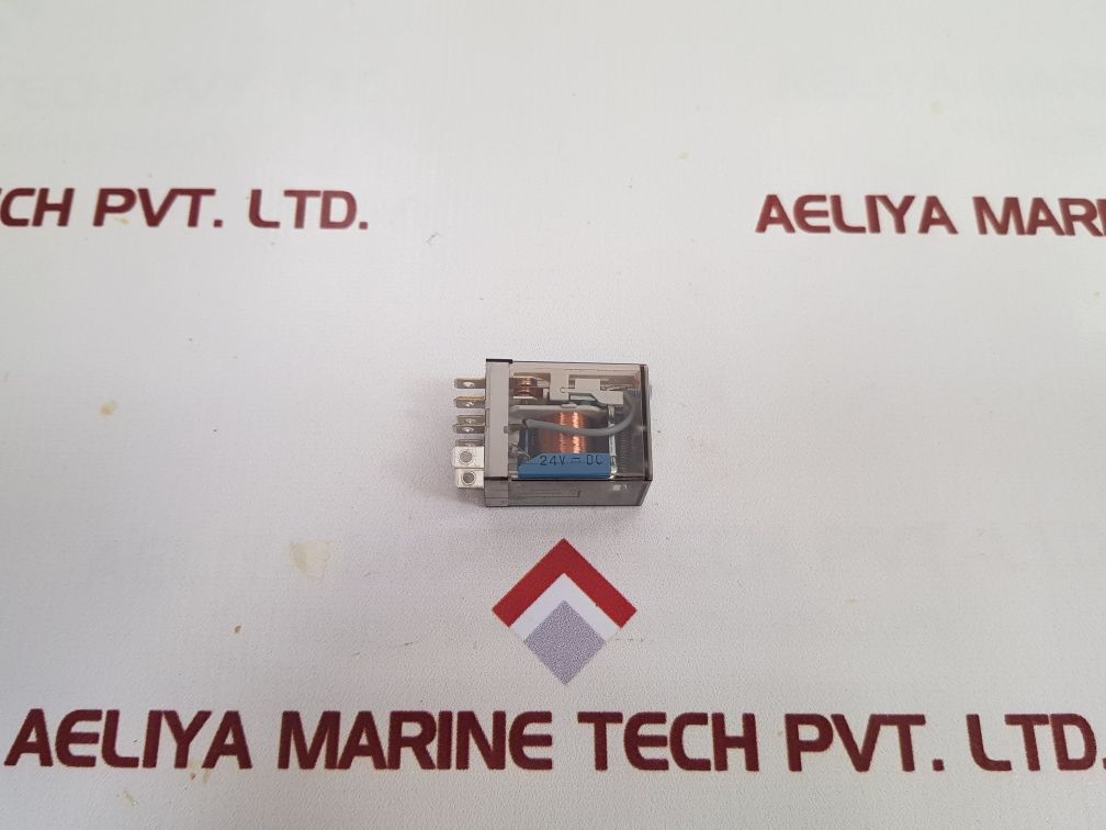 Finder 56.32.9.024.0040 Miniature Power Relay 12A-250V - Image 5