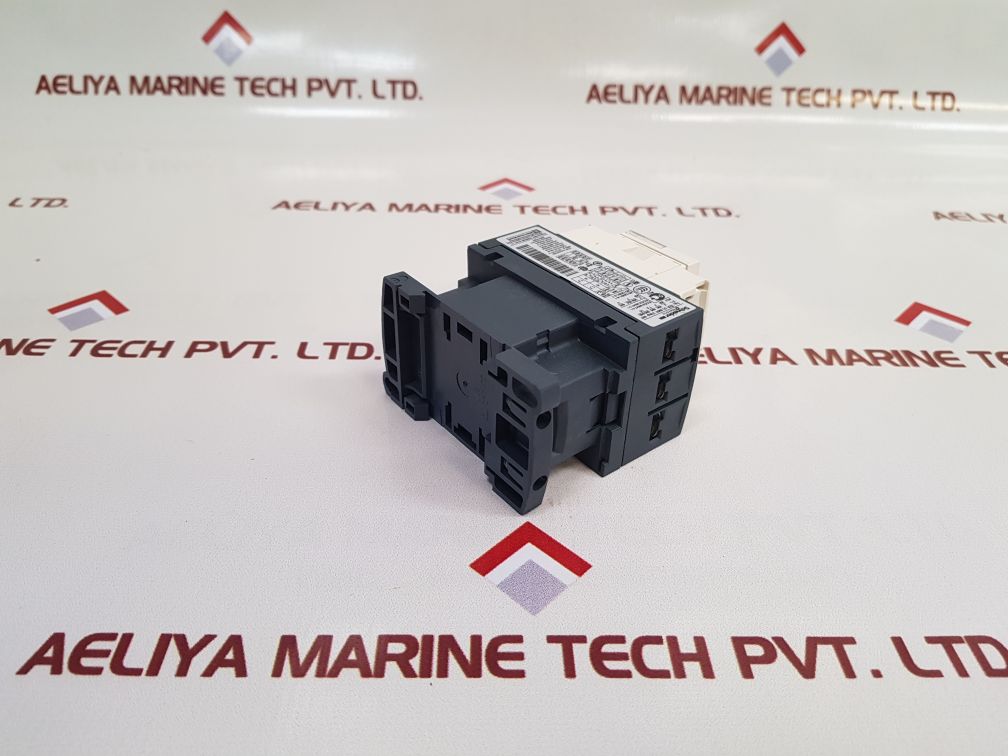 Schneider Electric Lc1D18P7 Contactor New - Image 7