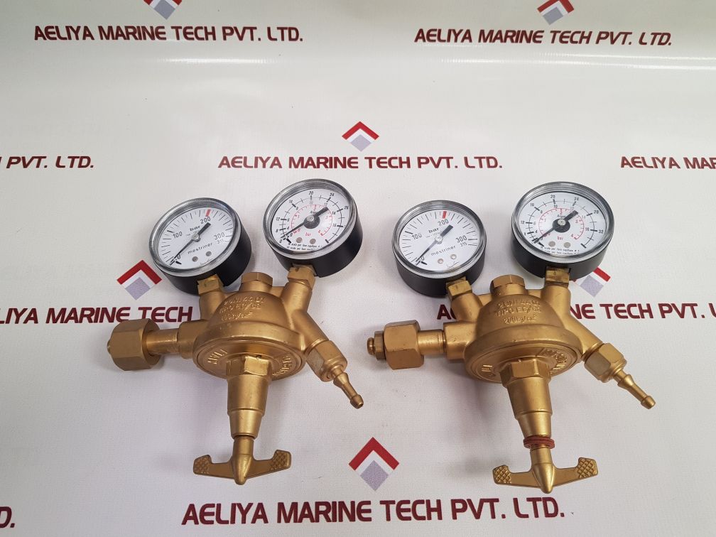 Mestriner EC/68 2Uni4401 twin gauge pressure regulator