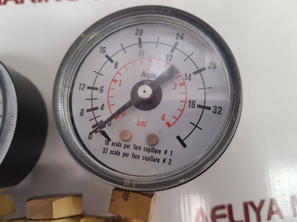 Mestriner EC/68 2Uni4401 twin gauge pressure regulator - Image 3