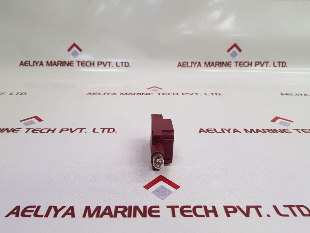 Cema P9Ptnvn Lamp Socket With Transformer - Image 2