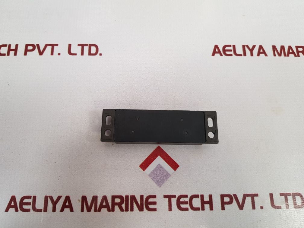 Schmersal Bps 33 Magnetic Safety Sensor - Image 3