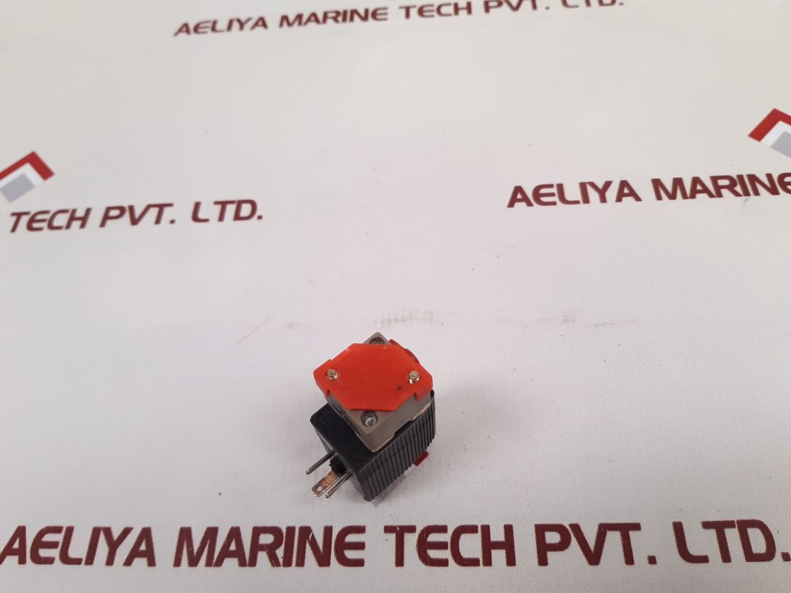 Burkert 6012 T 1, 2 Fpm Pa Solenoid Valve - Image 3