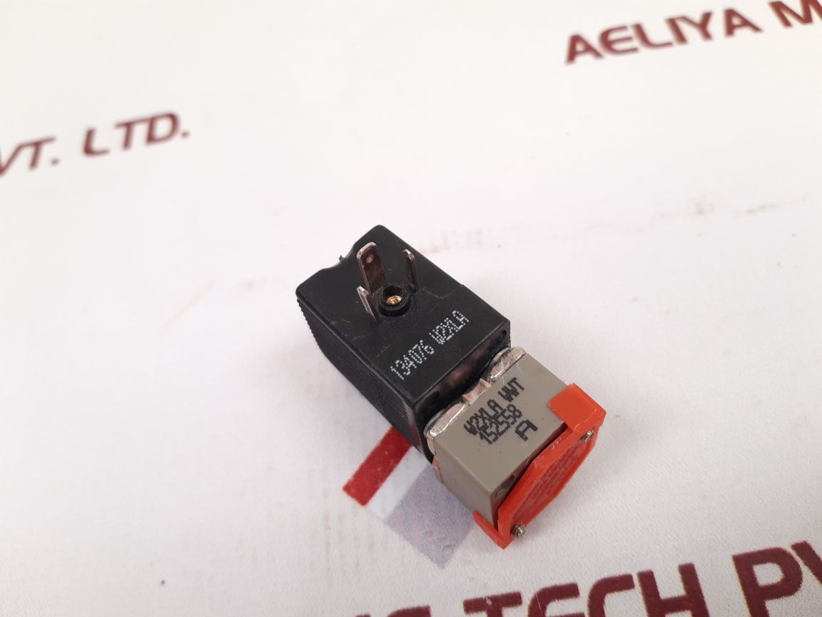 Burkert 6012 T 1, 2 Fpm Pa Solenoid Valve - Image 7