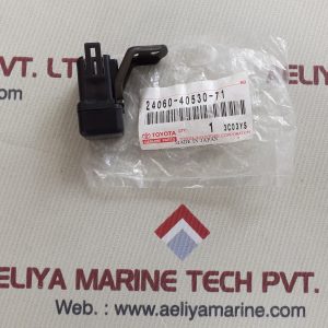 Toyota 24060-40530-71 fuse holder