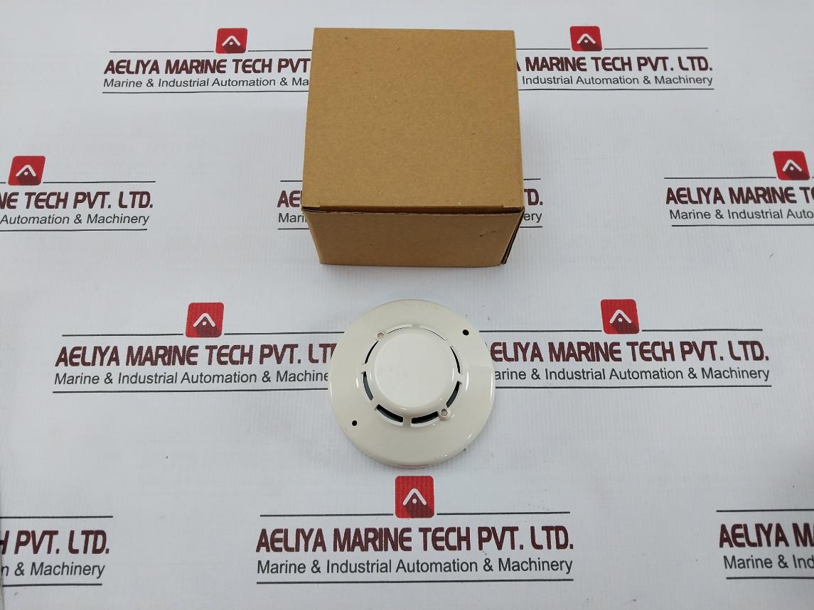 Hochiki Slv-24n Photo Electric Smoke Detector 24v