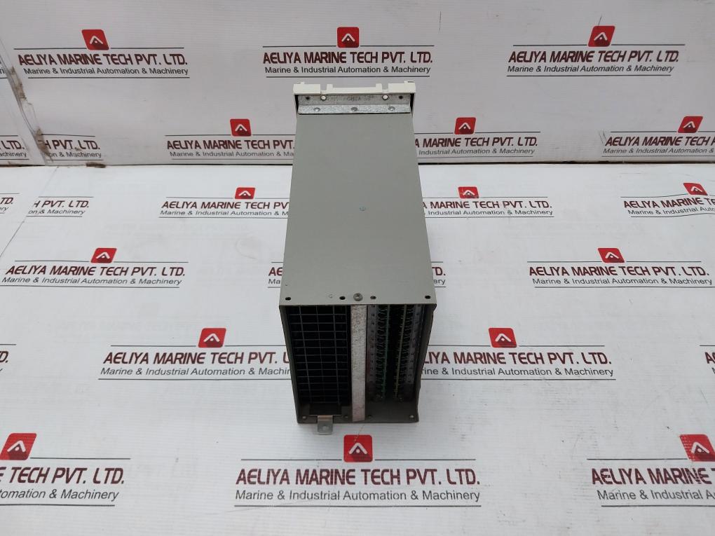 Schneider Electric P122 Overcurrent Protection Relay 250v - Image 4