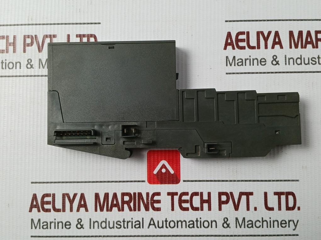 Siemens 6es7 132-4hb01-0ab0 Output Module 240v - Image 4