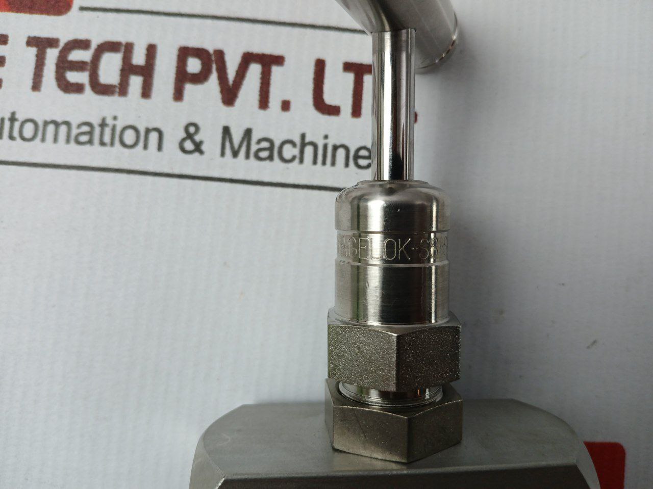 Swagelok Ss-5pdms8 Stainless Steel Rising Plug Screwed-Bonnet Needle Valve - Image 6